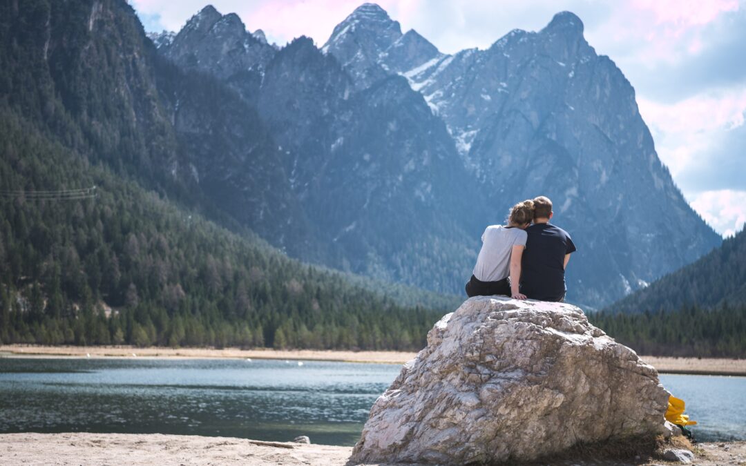 Supporting Partners Through Addiction Treatment: How Addiction Treatment Centers Provide Resources and Assistance